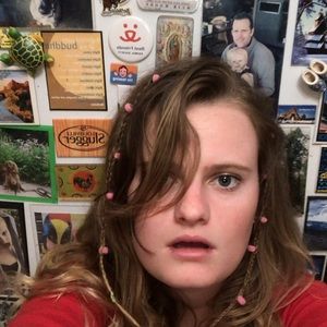 Meet your Posher, Kenzie